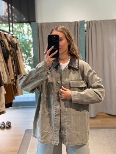 Immagine di GIACCA DETTAGLI ECOPELLE