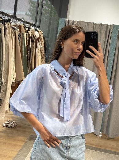 Immagine di BLUSA SCOLLO A V NODO