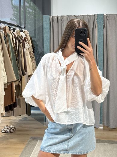 Immagine di BLUSA SCOLLO A V NODO
