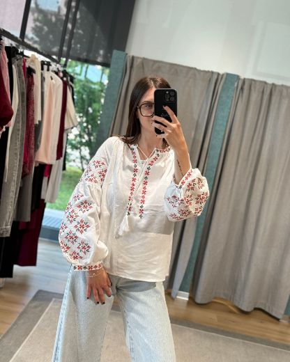 Immagine di BLUSA RICAMI