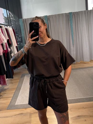 Immagine di COMPLETINO TUTA CORTO - Disponibile in SABBIA, ROSA, MARRONE, PESCA, NERO, FUCSIA, BLU, TAUPE, AZZURRO, ARANCIONE