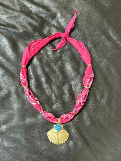 Immagine di COLLANA BANDANA CONCHIGLIA