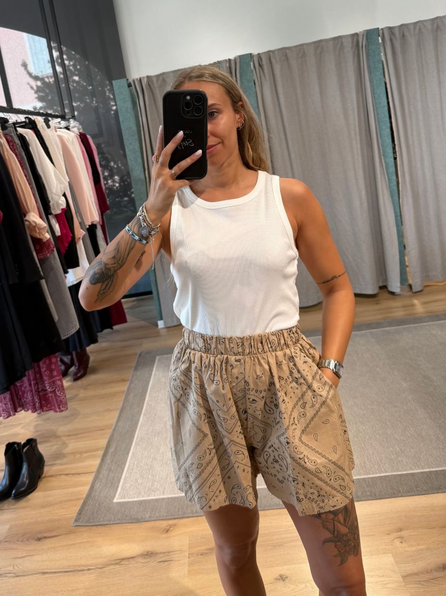 Immagine di SHORTS BANDANA
