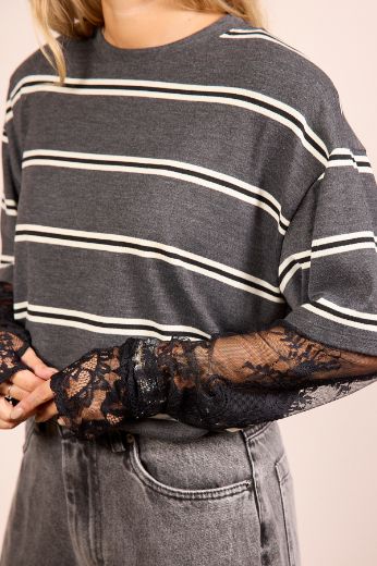 Immagine di T-SHIRT RIGHE MANICA PIZZO