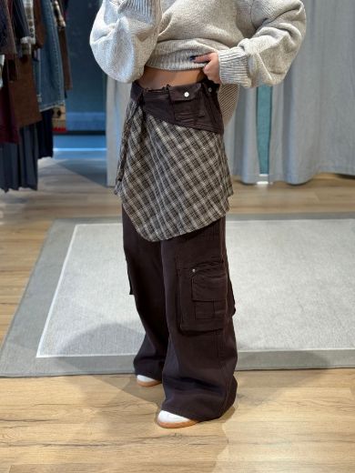 Immagine di JEANS CARGO CON ACCESSORIO CHECK