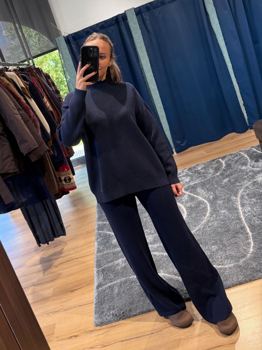 Immagine di COMPLETO IN MAGLIA COMFY