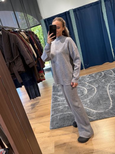 Immagine di COMPLETO IN MAGLIA COMFY