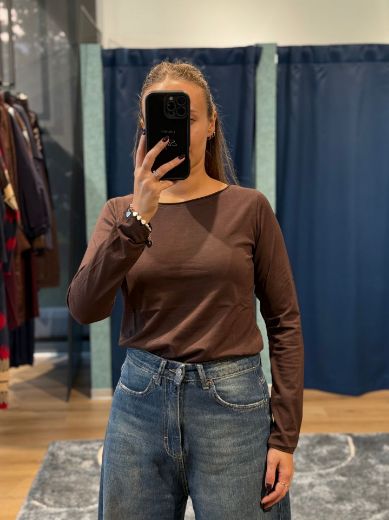 Immagine di MAGLIA MANICA LUNGA SCOLLO BARCHETTA
