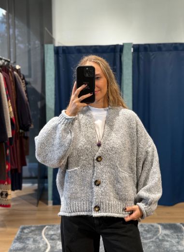 Immagine di CARDIGAN 3 BOTTONI - Disponibile in PANNA, MARRONE, BORDEAUX, NERO, GRIGIO