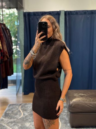 Immagine di ABITO IN MAGLIA ESTER - Disponibile in NERO, MARRONE, GRIGIO