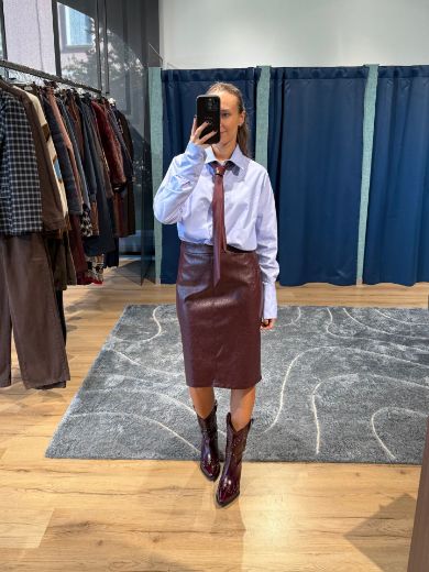 Immagine di GONNA VINO SIMILPELLE MARTELLATA