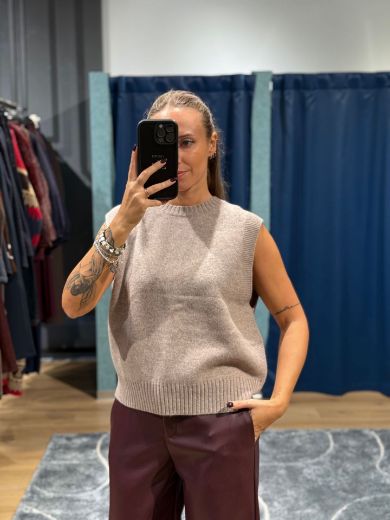 Immagine di GILET 100% LANA - Disponibile in PANNA, MARRONE, GRIGIO, BEIGE