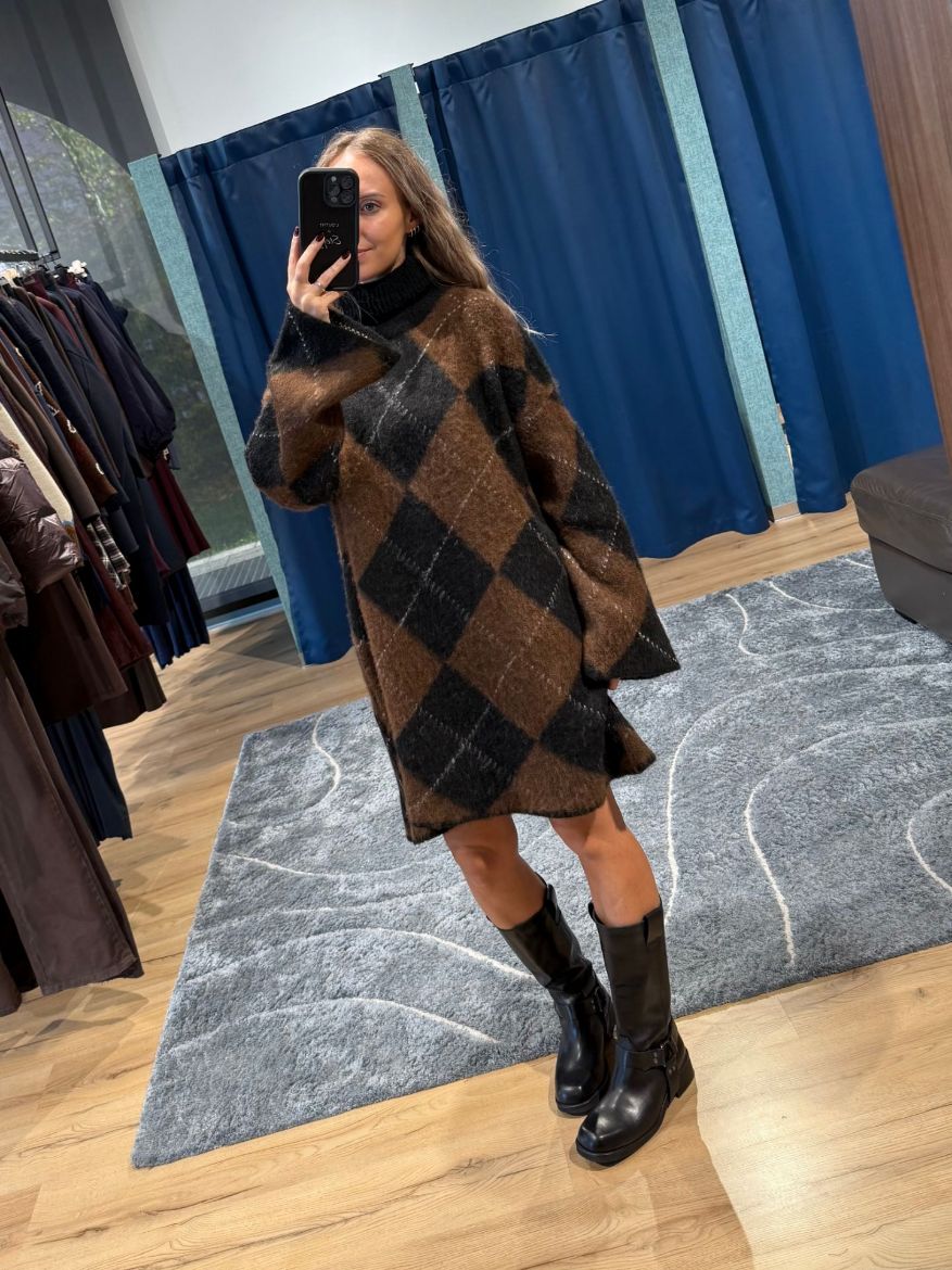 Immagine di ABITO IN MAGLIA ROMBI - Disponibile in MARRONE, BORDEAUX