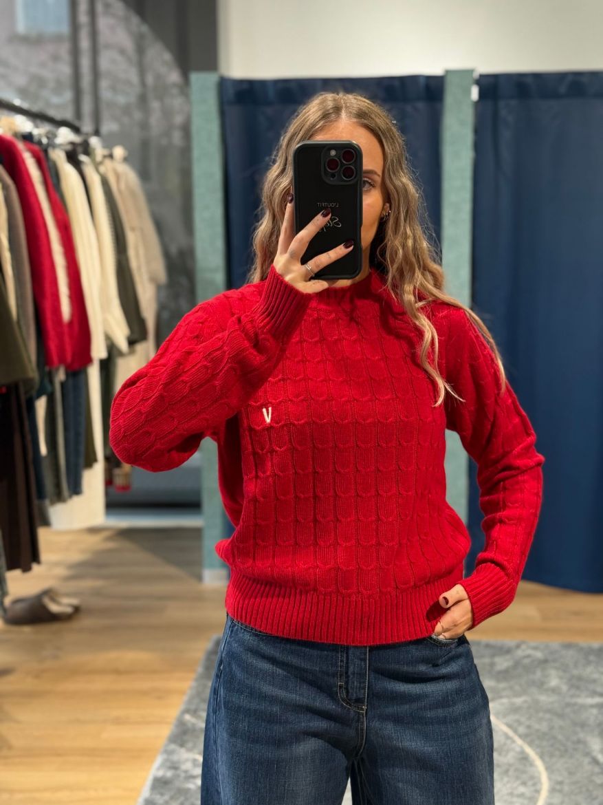 Immagine di MAGLIONE TRECCE V - Disponibile in ROSSO, GRIGIO