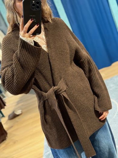 Immagine di CARDIGAN LUNGO LACCIO - Disponibile in PANNA, MARRONE