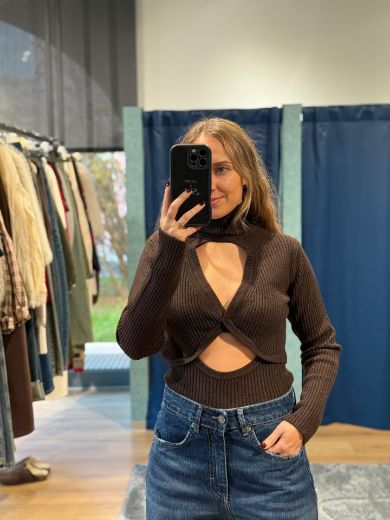 Immagine di MAGLIONE DAFNE - Disponibile in MORO, BURRO