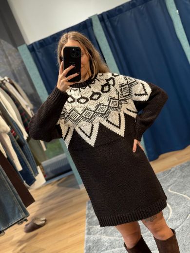 Immagine di ABITO IN MAGLIA OSLO - Disponibile in MARRONE, BURRO