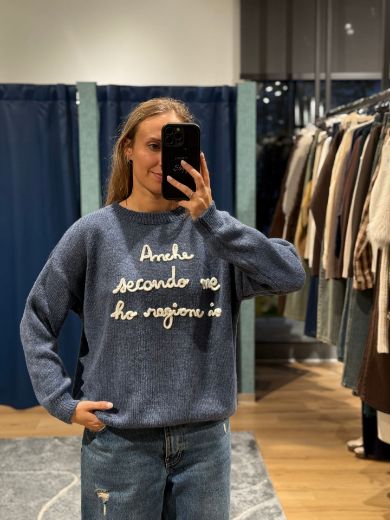 Immagine di MAGLIONE HO RAGIONE IO - Disponibile in BEIGE CHIARO, NERO, MARRONE, BLU, BIANCO, BEIGE SCURO