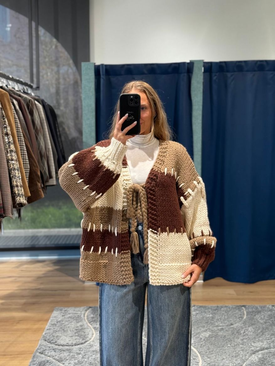 Immagine di CARDIGAN COURMAYER - Disponibile in NERO, MARRONE