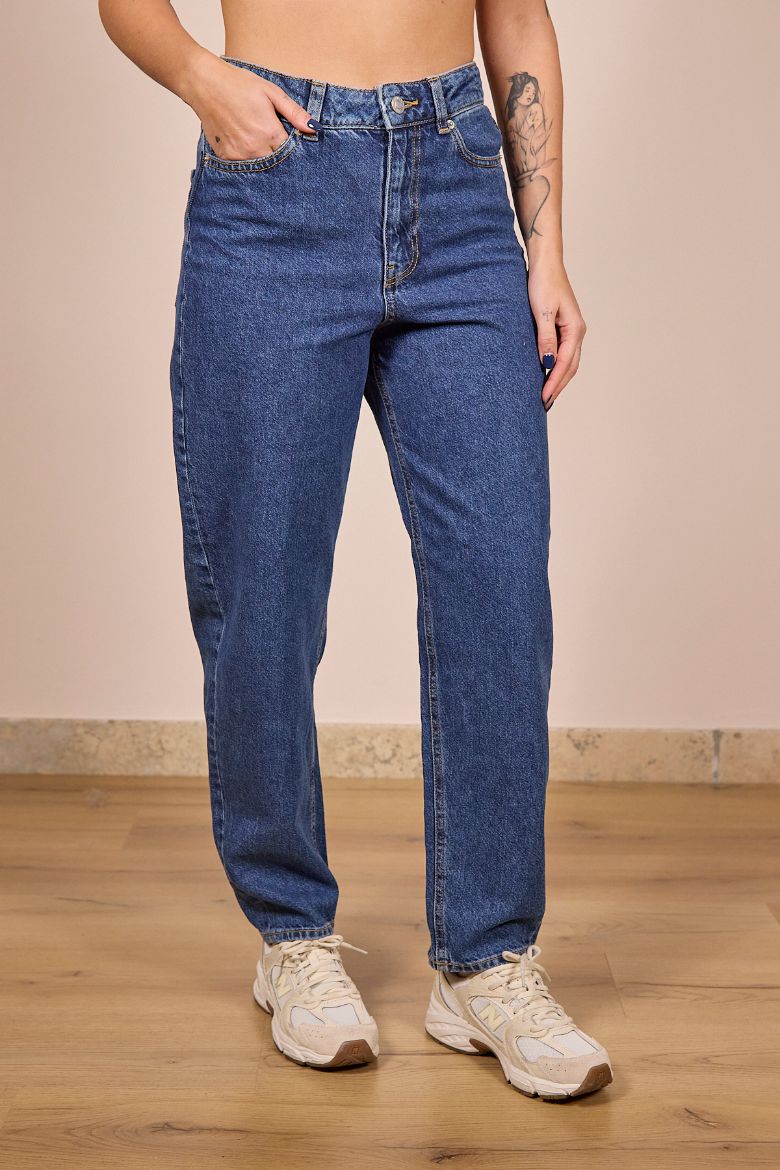 Immagine di JEANS LISBON