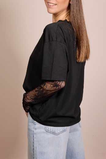 Immagine di T-SHIRT MANICA PIZZO - Disponibile in ROSA, NERO, GIALLO, BIANCO, VERDE SALVIA, MORO