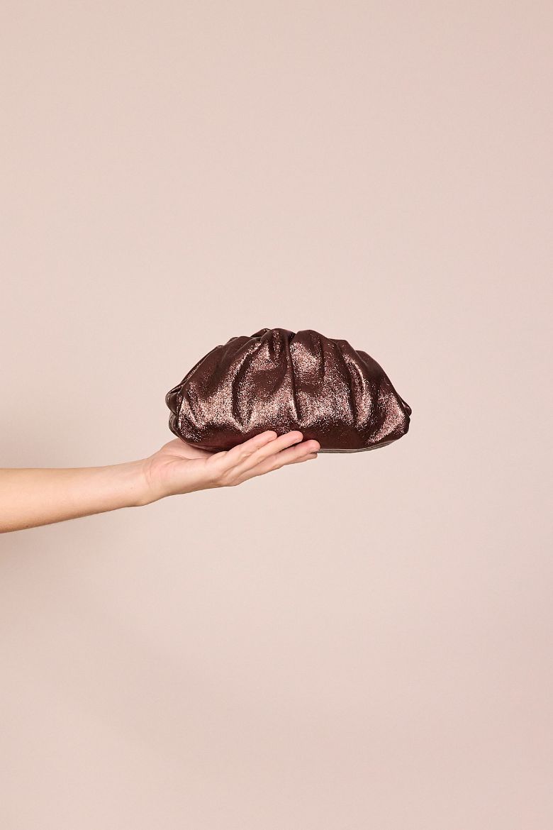 Immagine di CLUTCH LUCIDA IN PELLE - Disponibile in MORO, BRONZO, ARGENTO