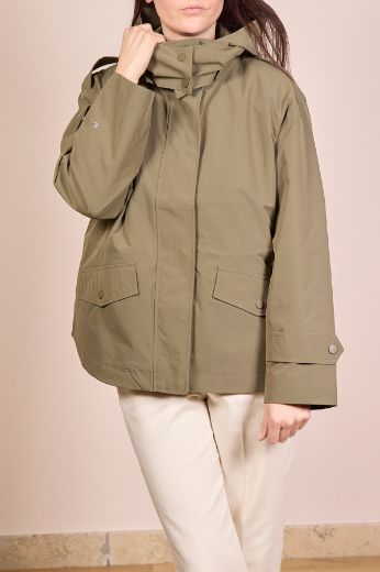 Immagine di TRENCH LEANNE