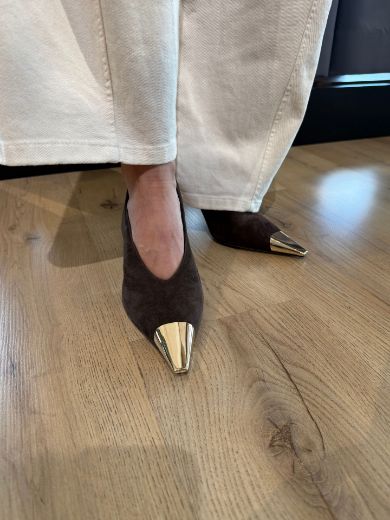 Immagine di DECOLLETE' CAMOSCIO MORO